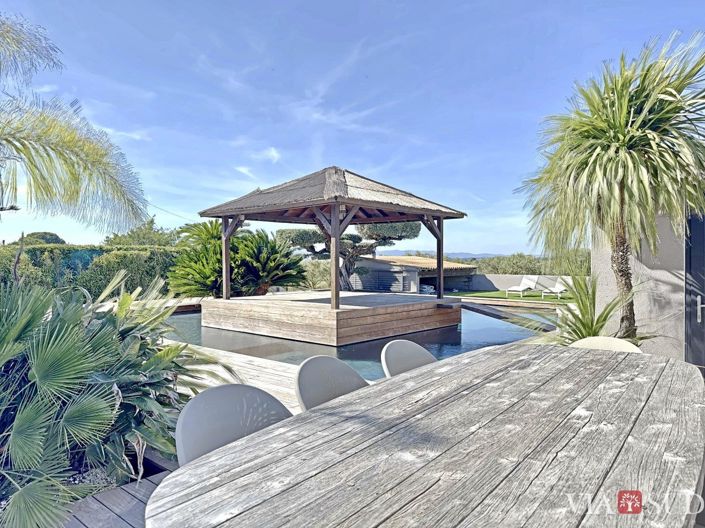 Image No.2-3 Bed Property for sale