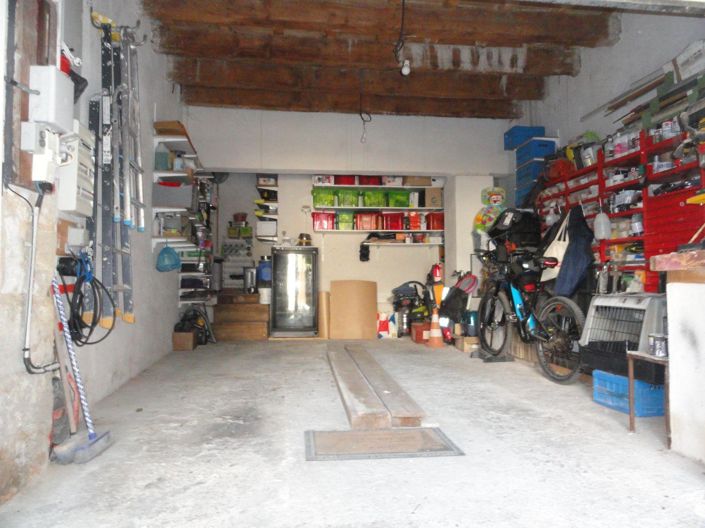 Image No.13-2 Bed House for sale