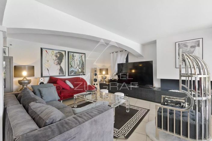 Image No.4-3 Bed House for sale