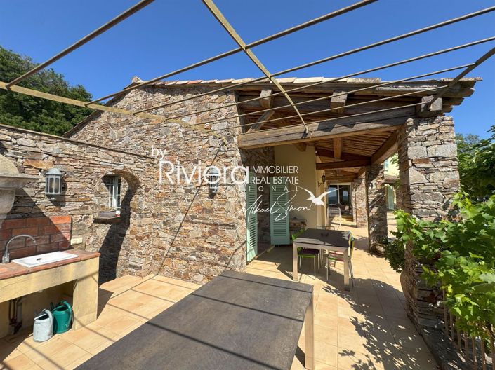 Image No.20-4 Bed House for sale