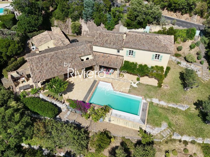 Image No.30-4 Bed House for sale