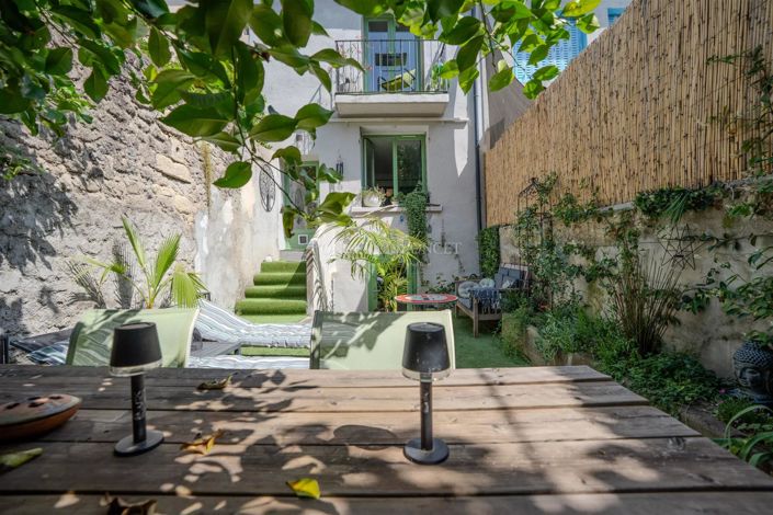 Image No.5-5 Bed House for sale