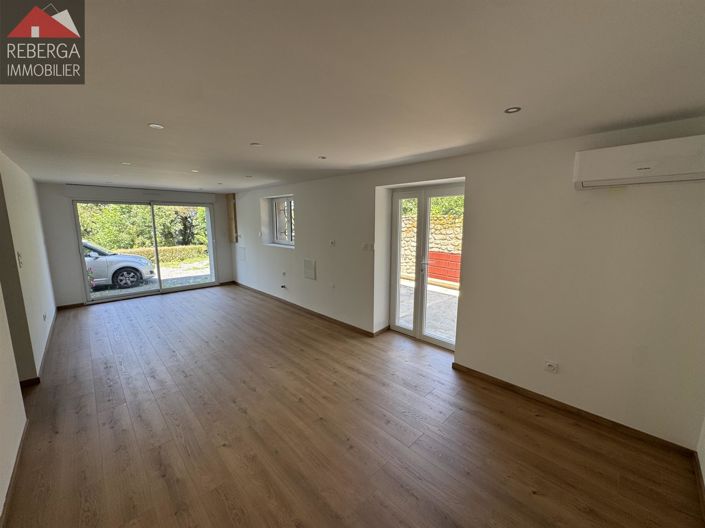 Image No.12-4 Bed House for sale