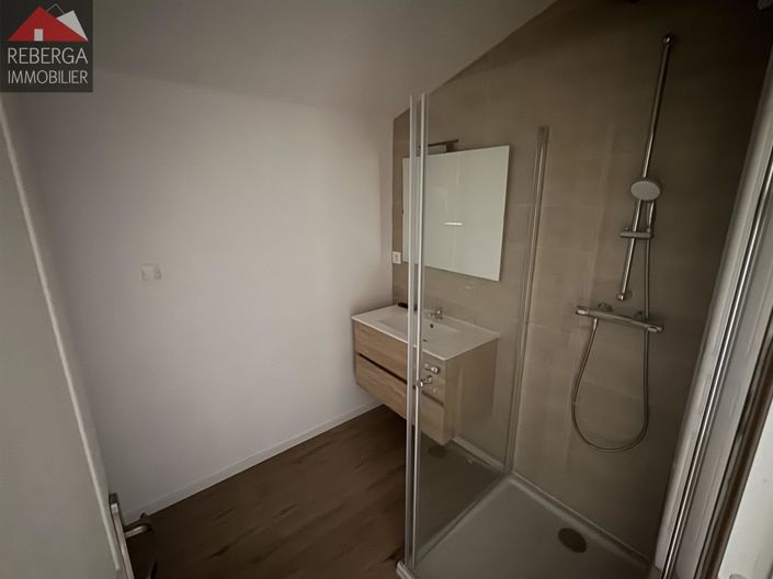 Image No.16-4 Bed House for sale