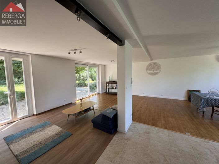 Image No.2-4 Bed House for sale