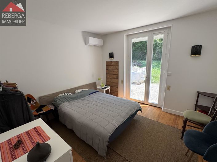 Image No.8-4 Bed House for sale