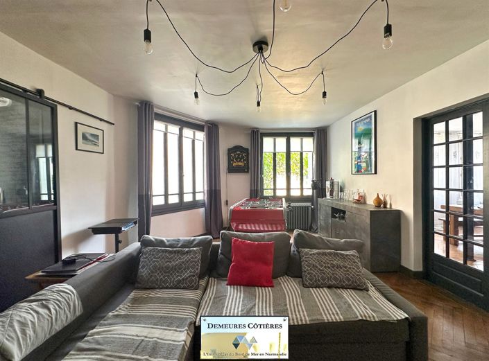 Image No.17-7 Bed House for sale