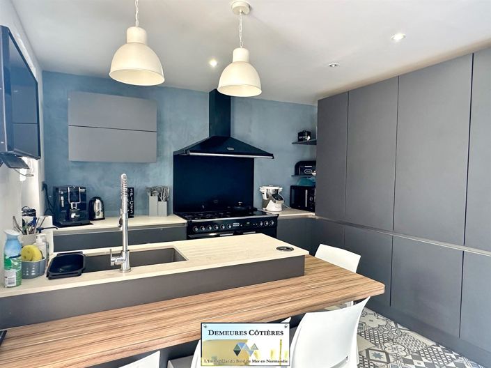 Image No.19-7 Bed House for sale