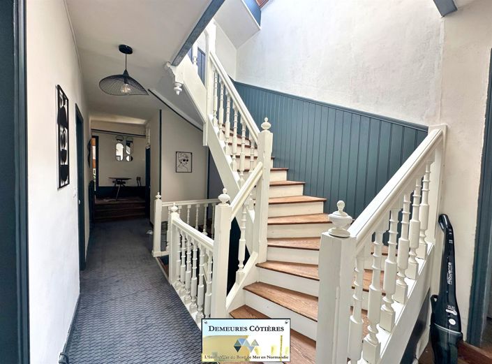 Image No.22-7 Bed House for sale