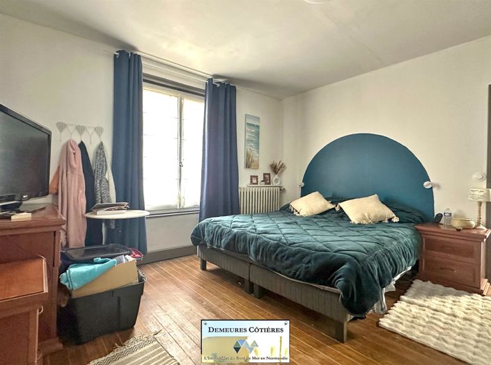 Image No.25-7 Bed House for sale