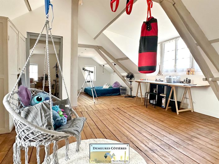 Image No.33-7 Bed House for sale