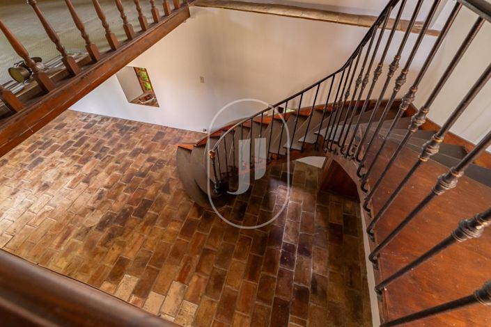 Image No.4-6 Bed House for sale