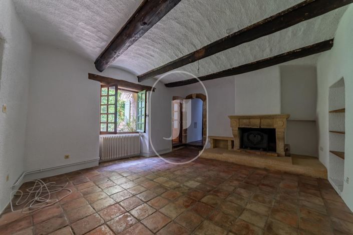 Image No.6-6 Bed House for sale