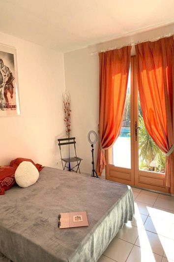 Image No.18-4 Bed House for sale