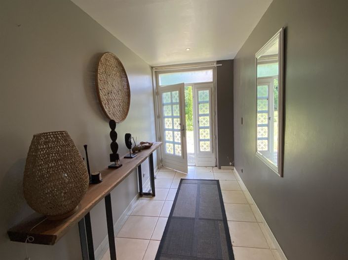 Image No.4-4 Bed House for sale