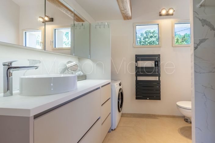 Image No.9-2 Bed House for sale