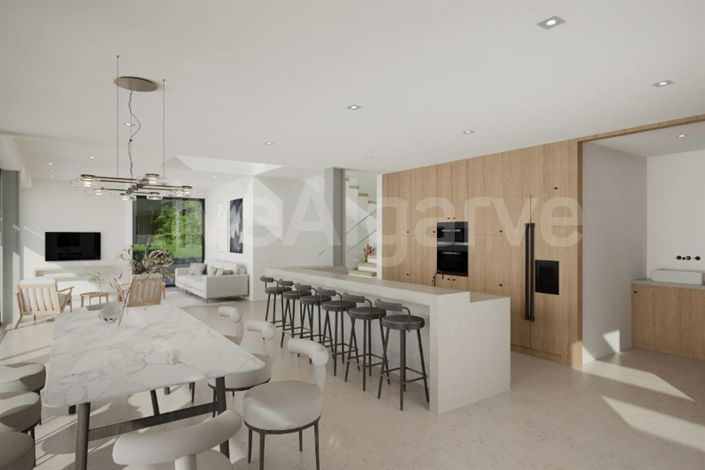 Image No.6-4 Bed House for sale