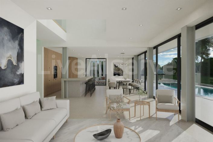 Image No.7-4 Bed House for sale