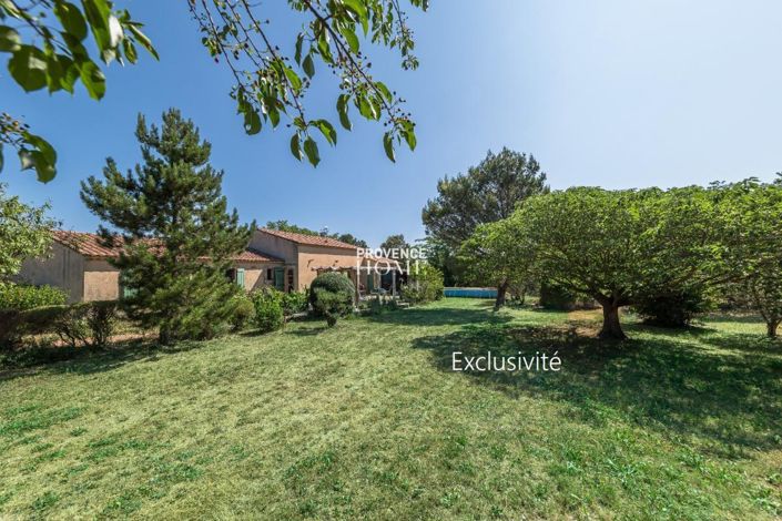 Image No.1-4 Bed House for sale