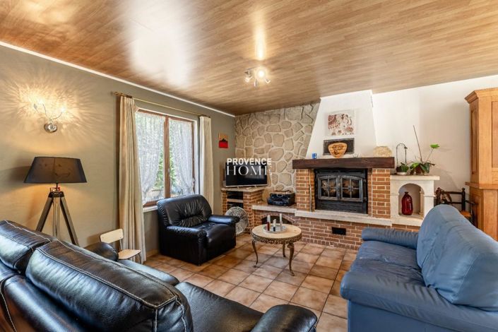 Image No.17-4 Bed House for sale