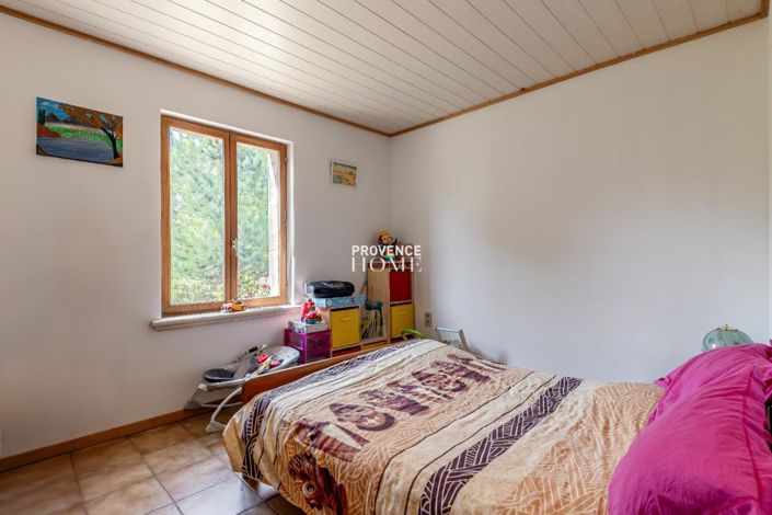 Image No.19-4 Bed House for sale