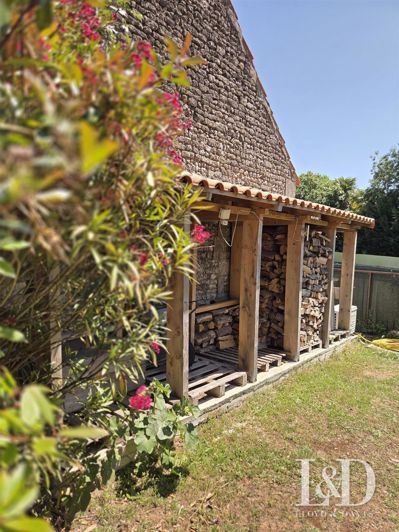 Image No.28-8 Bed House for sale