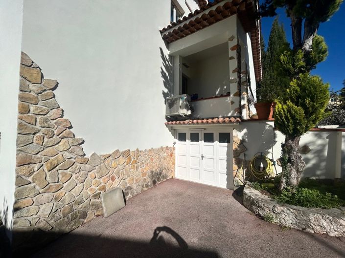 Image No.26-House for sale