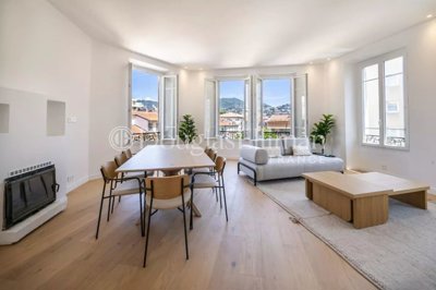 4 Bed Apartment for sale