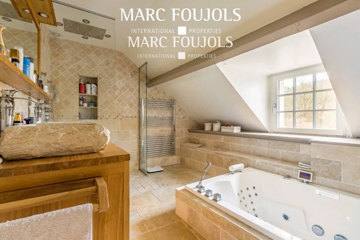 Image No.16-7 Bed House for sale