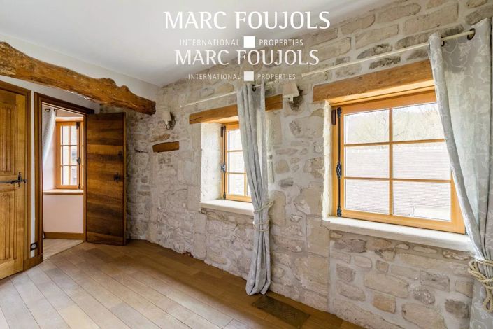 Image No.18-7 Bed House for sale