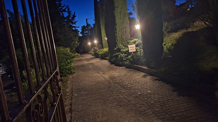 Image No.6-5 Bed House for sale