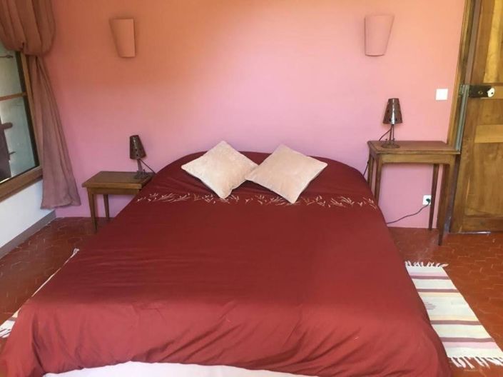 Image No.26-5 Bed House for sale