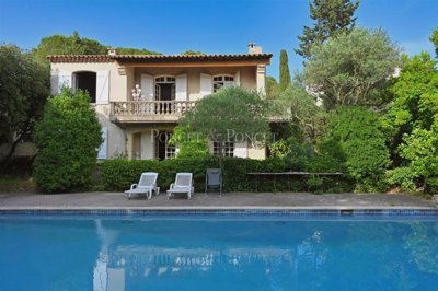 6 Bed House for sale