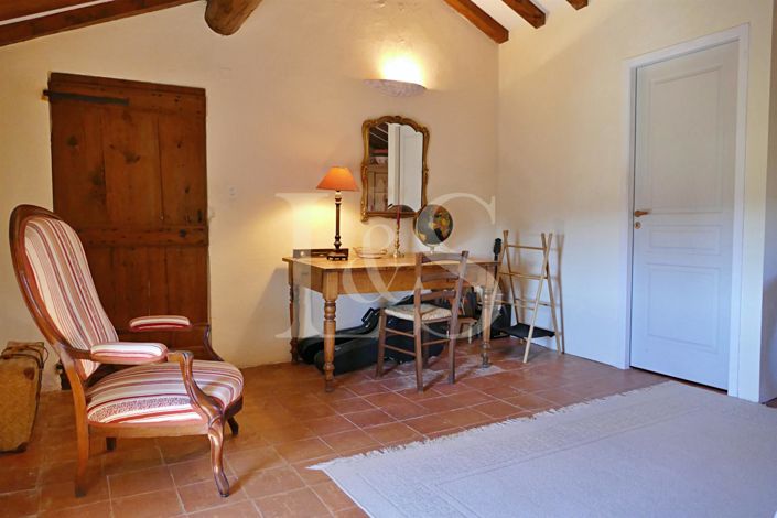 Image No.7-3 Bed House for sale