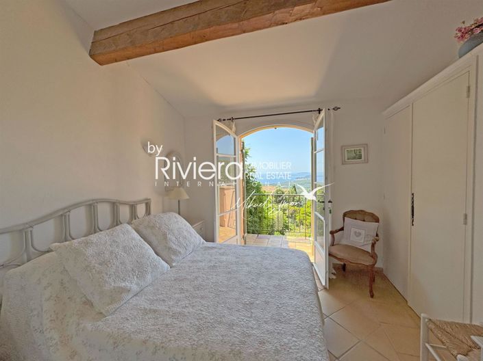 Image No.18-5 Bed House for sale