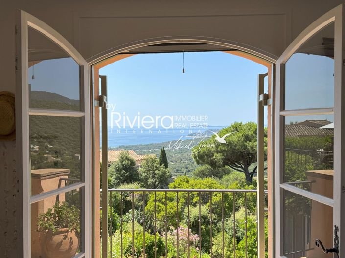 Image No.19-5 Bed House for sale