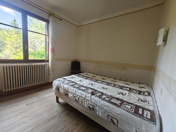 Image No.19-4 Bed House for sale