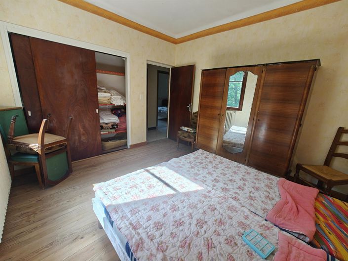 Image No.21-4 Bed House for sale