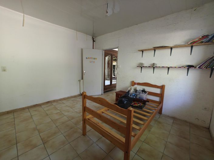 Image No.27-4 Bed House for sale