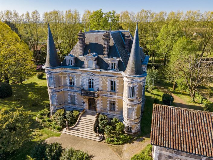 Image No.4-Propriété de 15 chambres à vendre à Habas