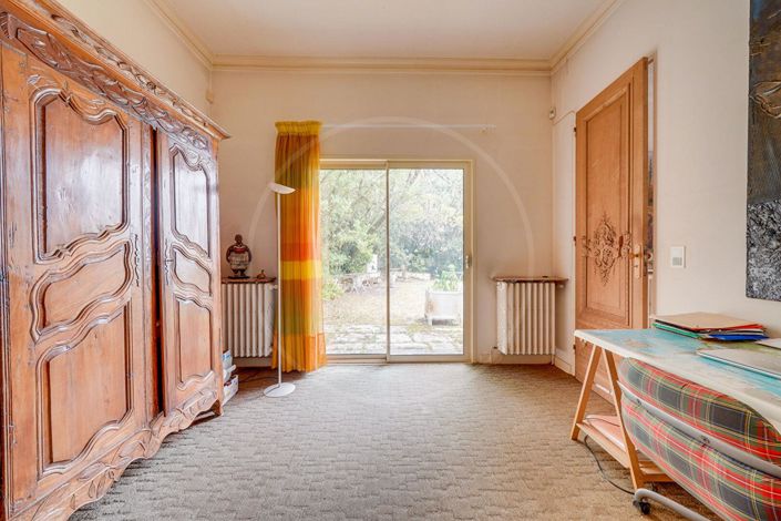 Image No.10-5 Bed House for sale