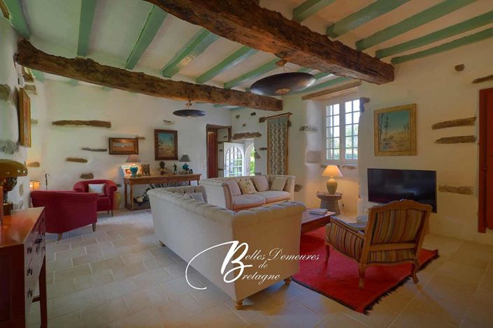 Image No.7-6 Bed Property for sale