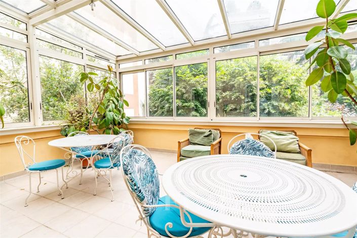 Image No.12-5 Bed House for sale