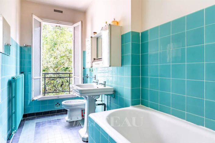 Image No.15-5 Bed House for sale