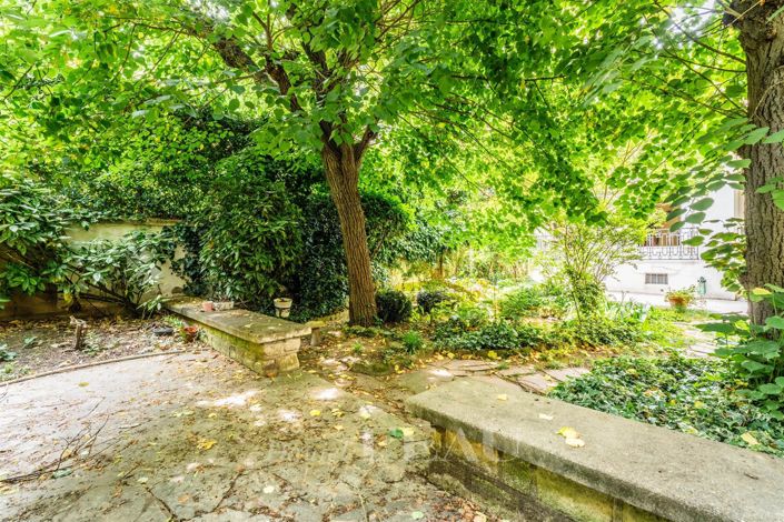 Image No.4-5 Bed House for sale