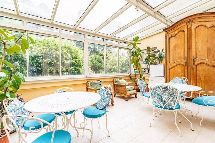 Image No.5-5 Bed House for sale