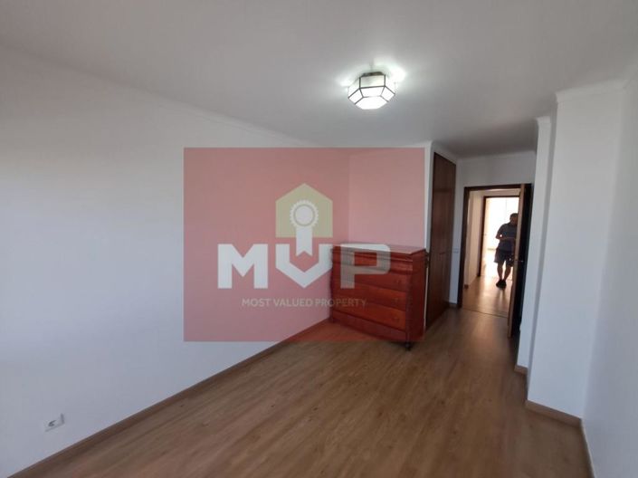 Image No.17-5 Bed Apartment for sale