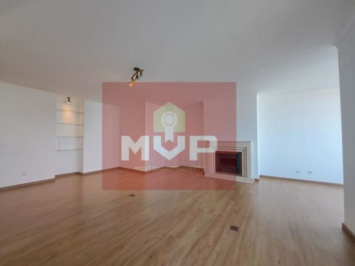 Image No.9-5 Bed Apartment for sale