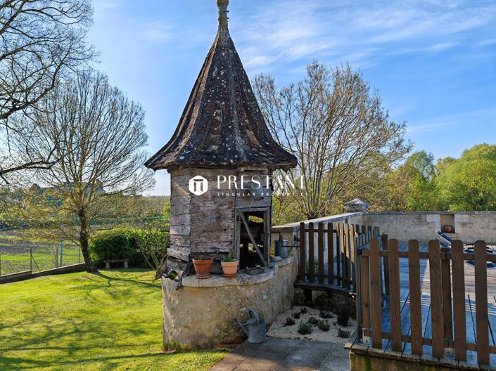 Image No.20-4 Bed Property for sale