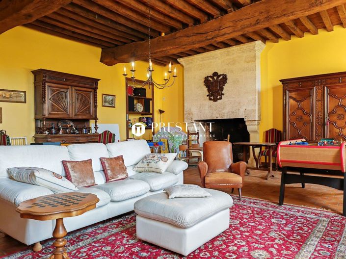 Image No.4-4 Bed Property for sale